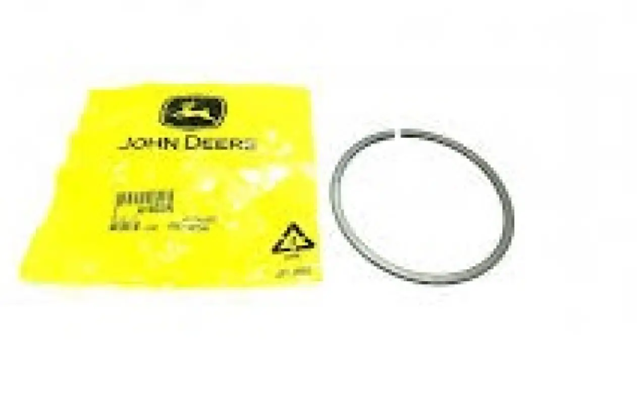 A1402R Retaining ring for the engine cooling fan drive variator John Deere