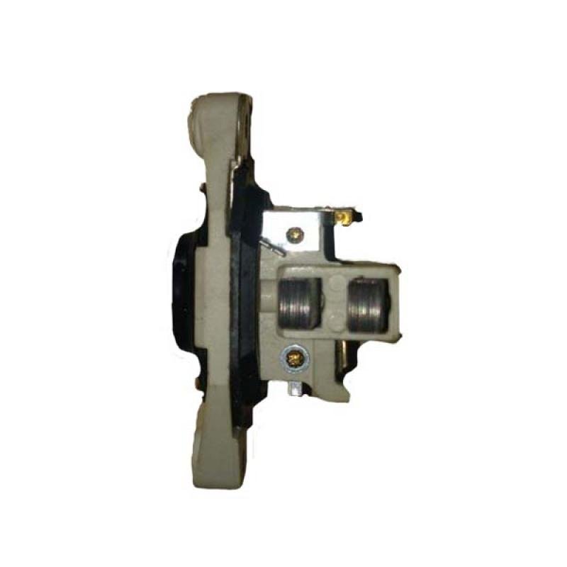 111899A1 Generator Regulator CNH