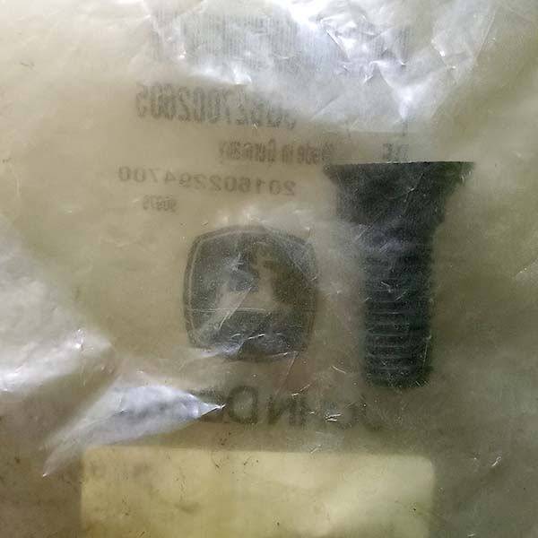 5GB27002605 Screw М12х33 12.9 with a conical head and square socket DIN608 John Deere