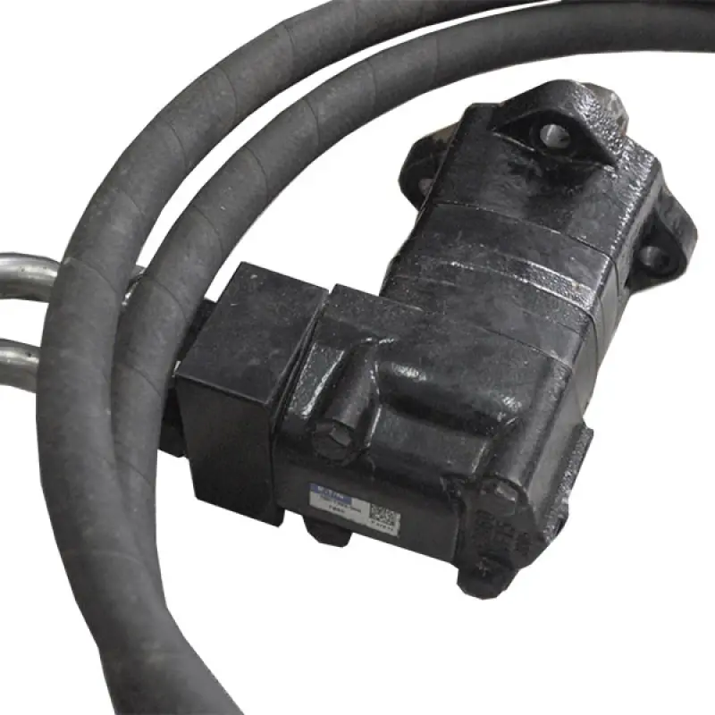 104-1385-006 Silnik hydrauliczny serii 2000 z przewodami hydraulicznymi
