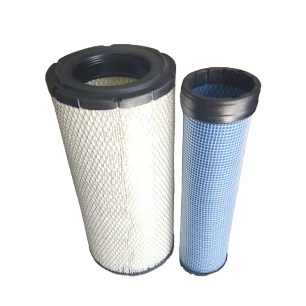 Set X011402. Donaldson Air Filters