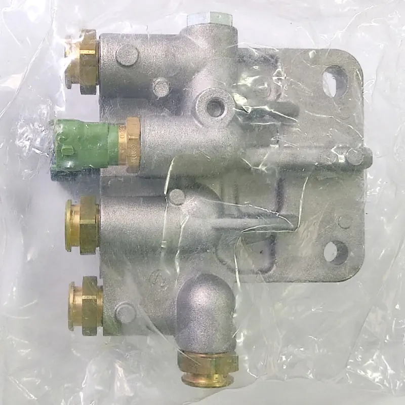 504257685 Fuel Filter Housing CNH