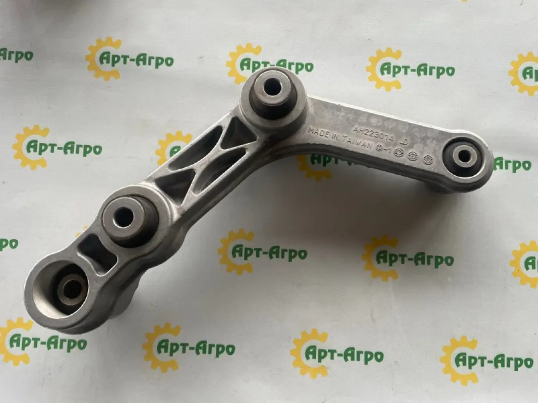 AH223014 Dźwignia napędu wytrząsacza słomy lewa JOHN DEERE