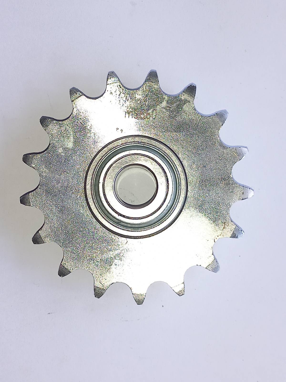 AH98176 Tensioner Sprocket Z=17 John Deere (Royal Tiger)