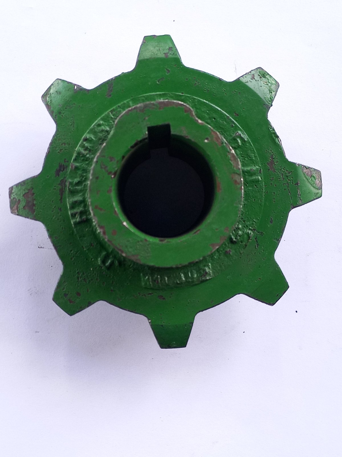 H133143 Z-8 Sprocket, lower grain conveyor drive John Deere (Royal Tiger)