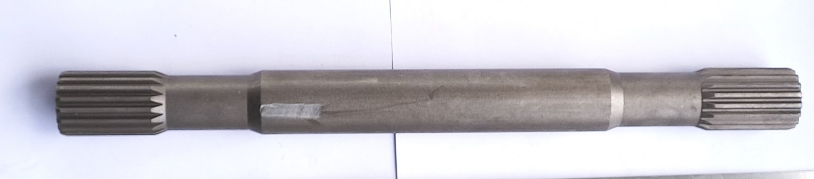 H165665 Shaft (right final drive) John Deere (Royal Tiger)