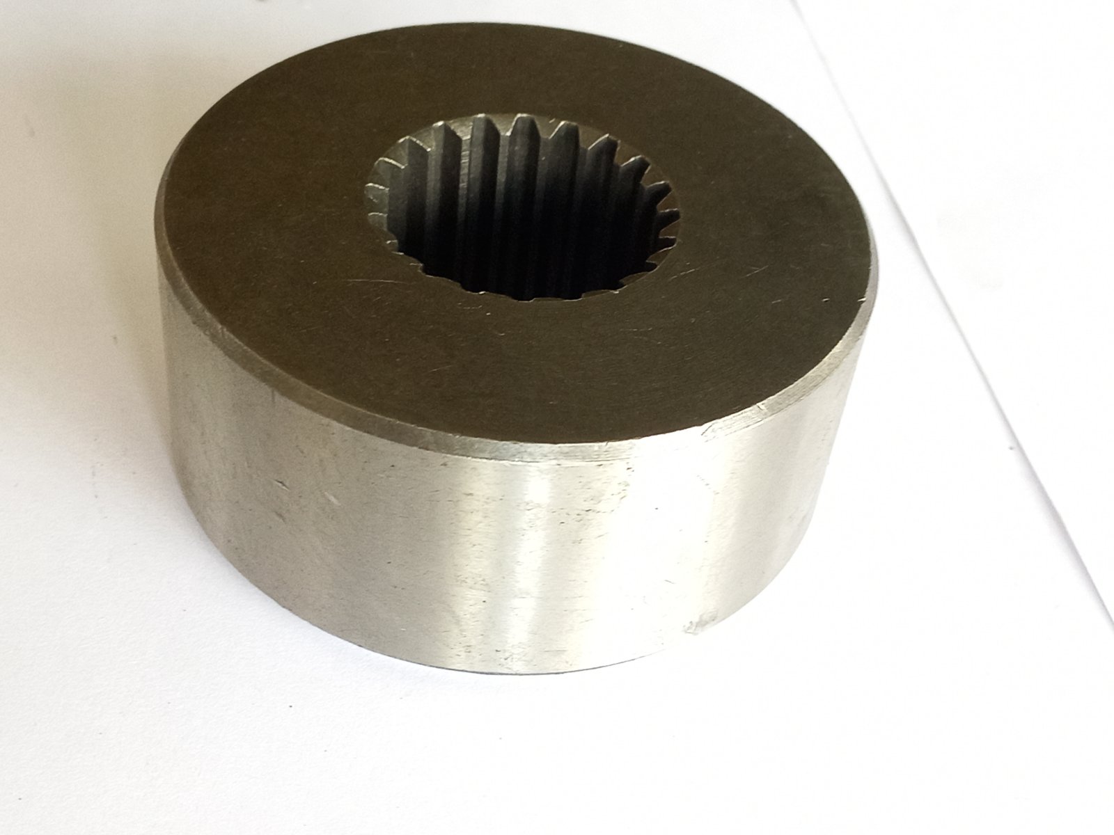 AXE12921-1 lower multi-spline bushing 20 splines D-104 mm JOHN DEERE (Royal Tiger)