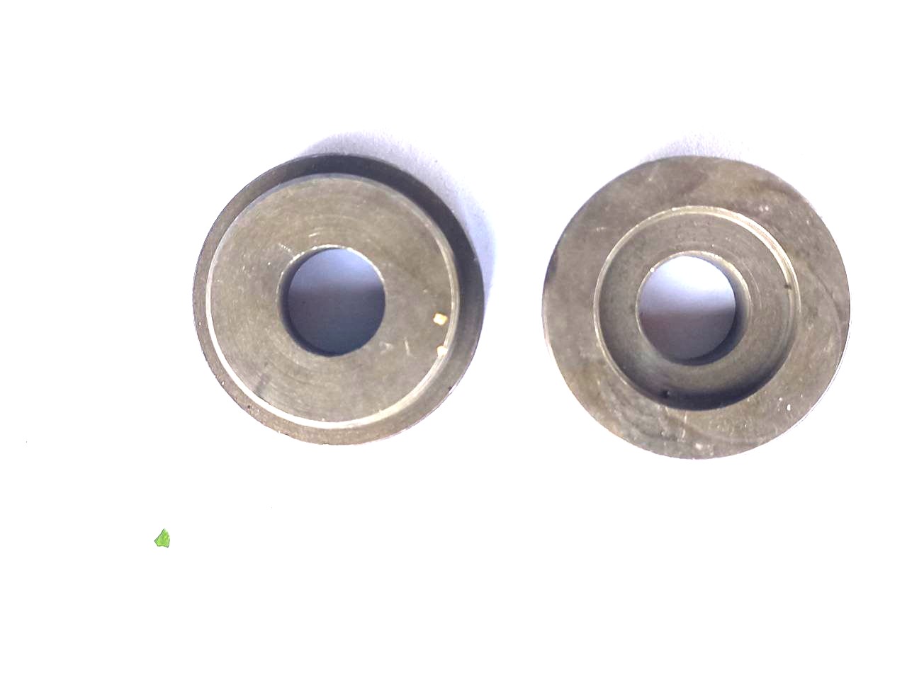 HXE15909 Spacer Sleeve John Deere (Royal Tiger)