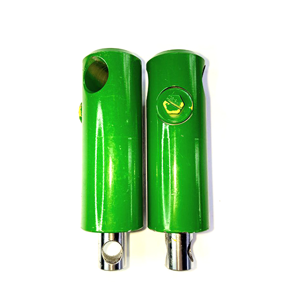 AH169245 Left hydraulic actuator for John Deere combine (Royal Tiger)