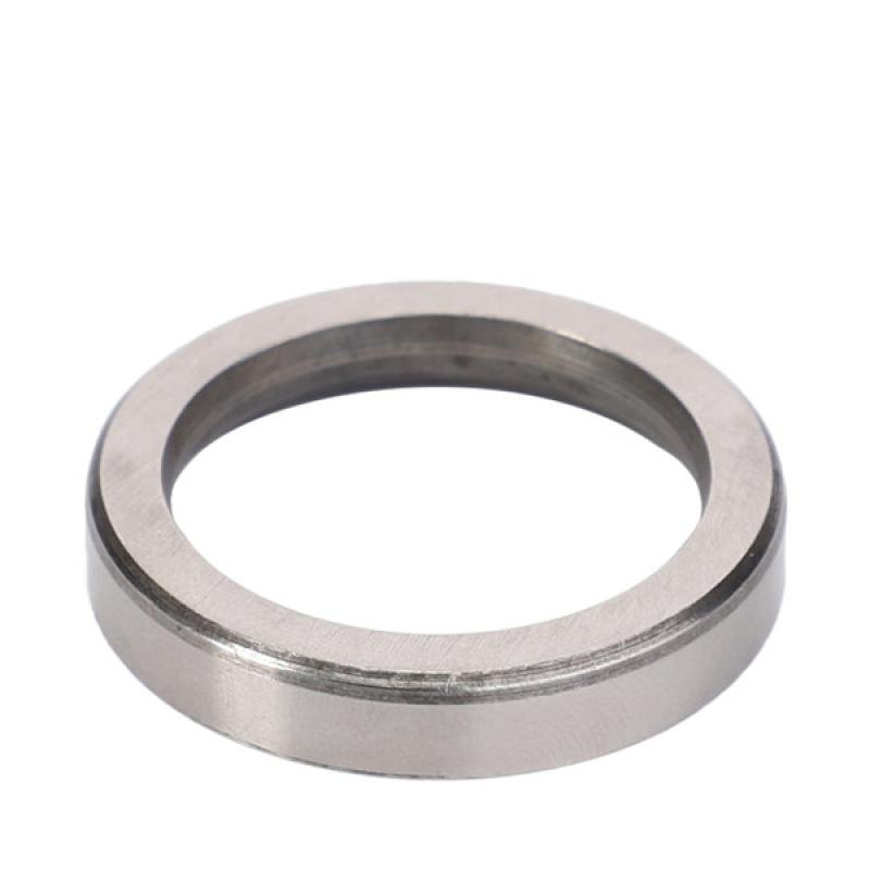 V837064908 Gniazdo zaworu MASSEY FERGUSON (AGCO PARTS)