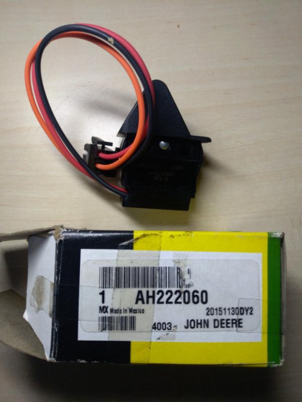 AH222060 Przełącznik John Deere