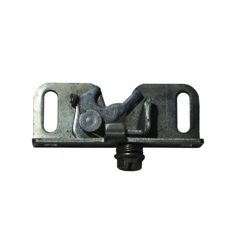 AZ102725 Zatrzask tylnej maski John Deere