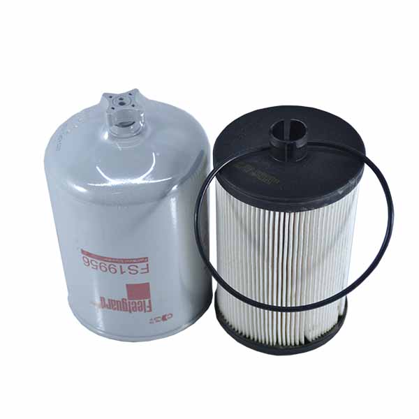 Zestaw filtrów paliwa FK48001 FLEETGUARD