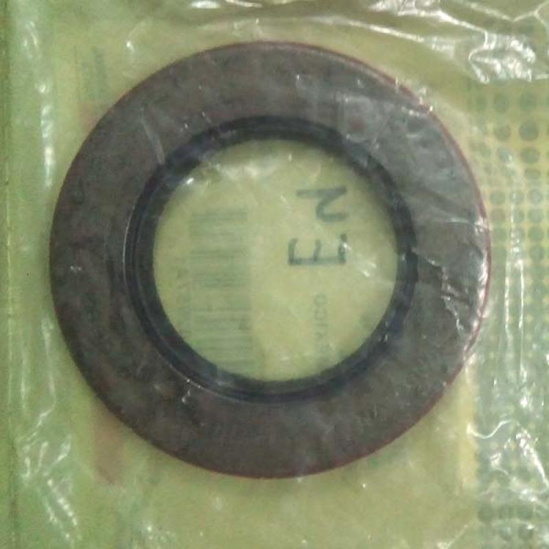 302957a1 Uszczelnienie olejowe CNH