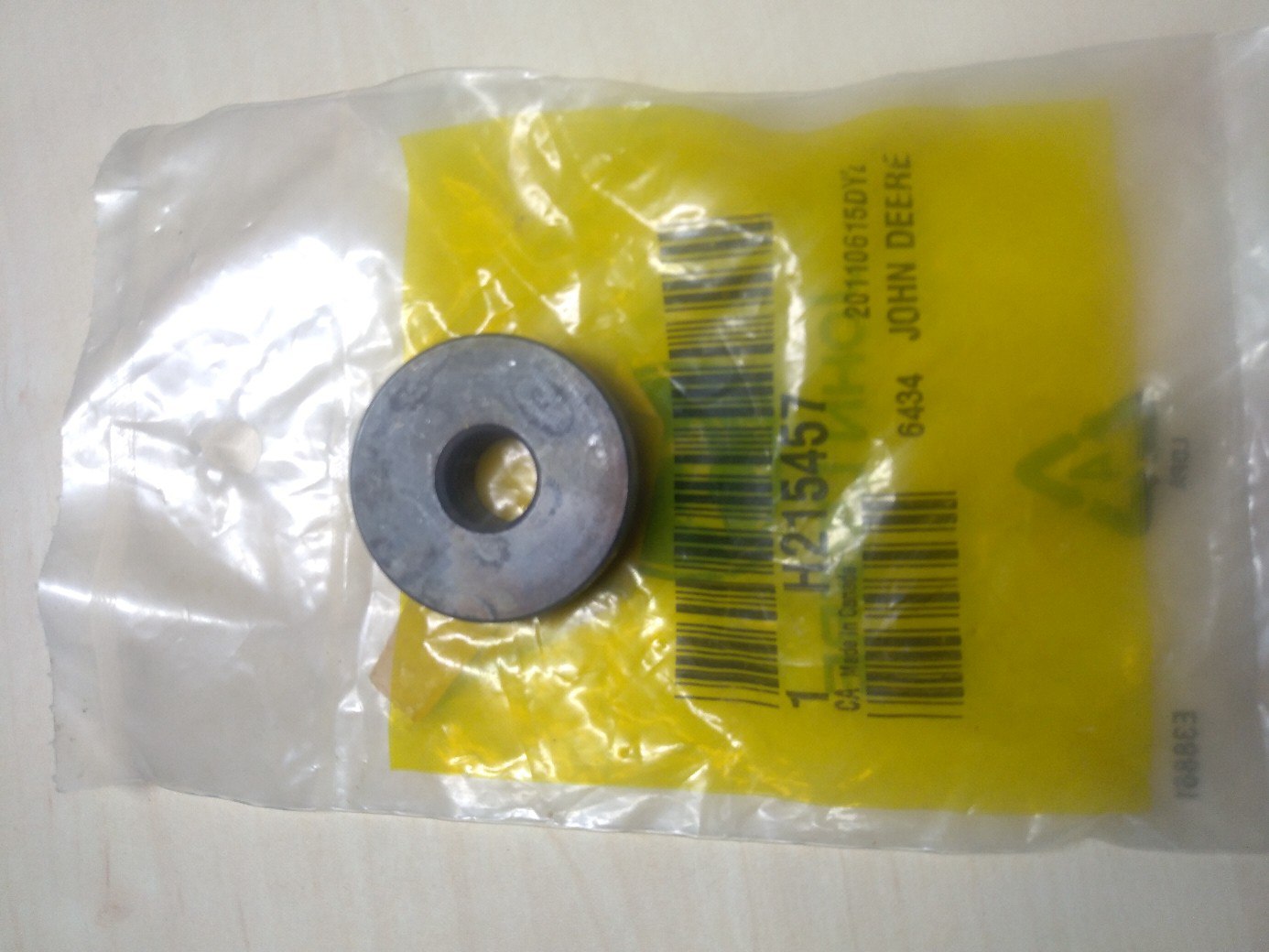 H215457 Bushing John Deere