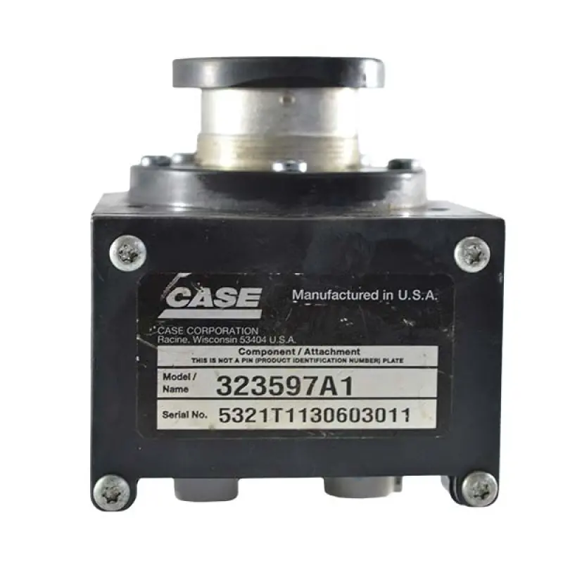 323597A1 Złącze elektryczne do podłączania sprzętu roboczego CNH