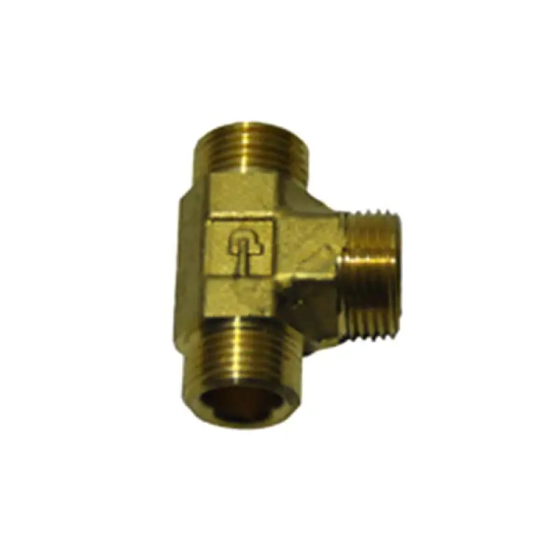 R79606 Fuel Tee John Deere
