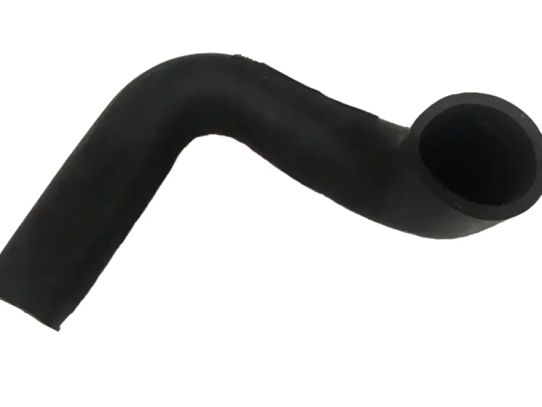 51330438 Upper Radiator Hose CNH