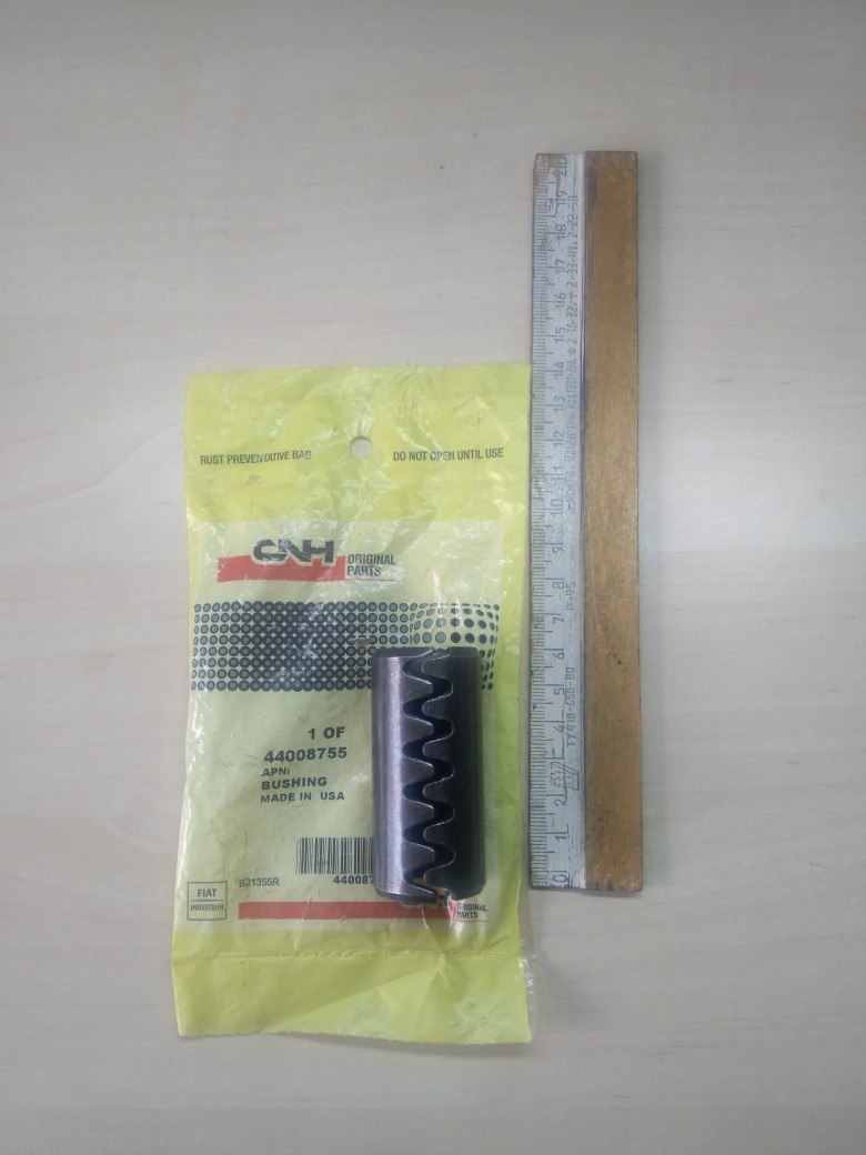 44008755 Tuleja 7/8 CNH