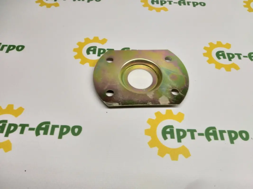 84814926 Crankshaft Bearing Flange for Straw Harvester CNH(TARMO)