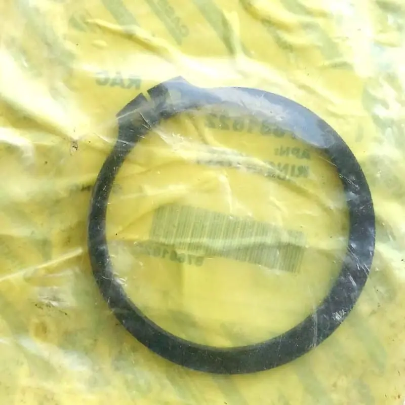 87681822 Locking Ring CNH
