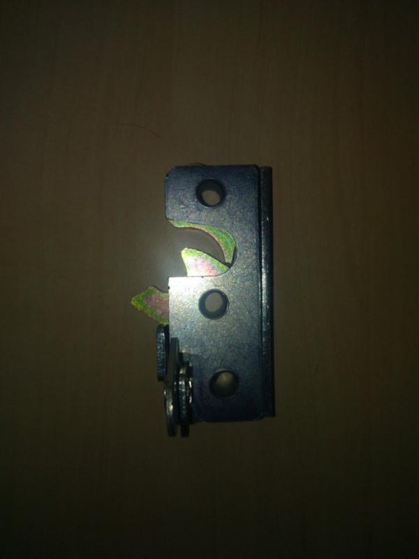 60-5001t1 Zamek drzwi CNH