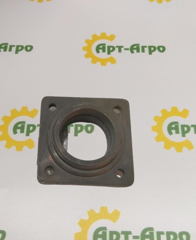 MZ1317004 Cover Massey Ferguson