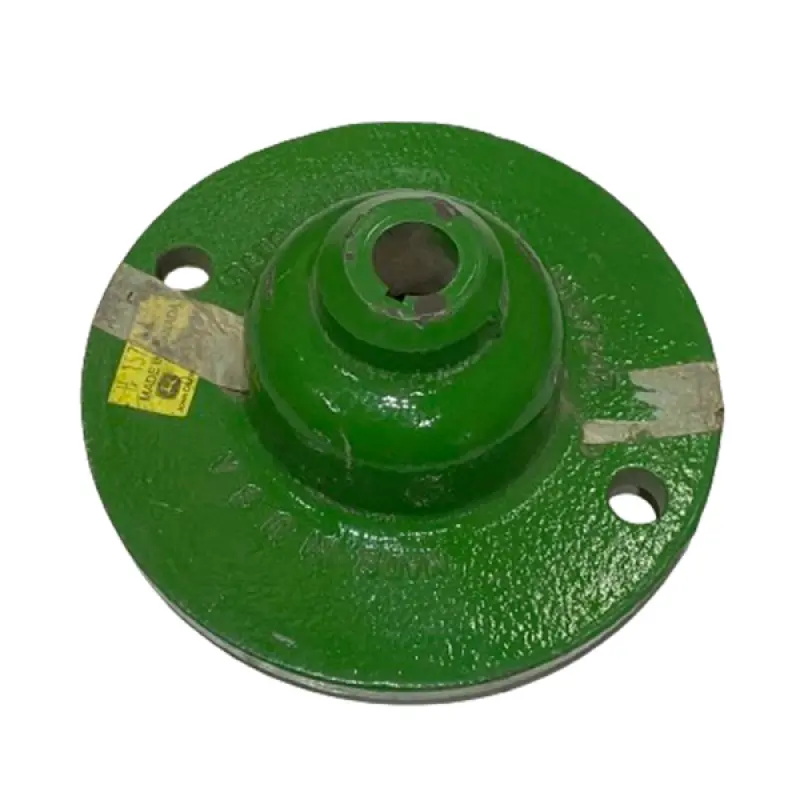 H157247 Hub John Deere