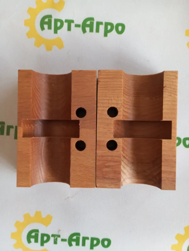 AZ45586 Wooden bearing for straw shaker shaft 38mm John Deere combine (Ukraine)