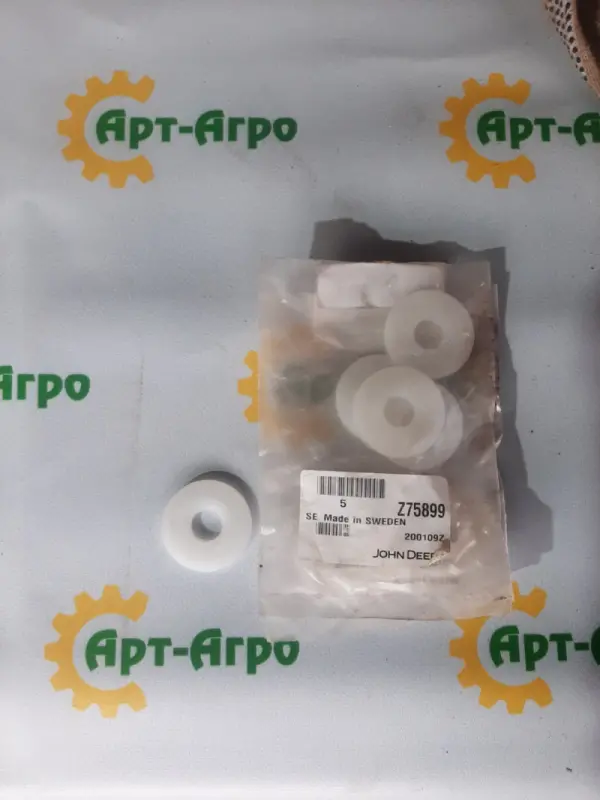 Z75899 Washer John Deere