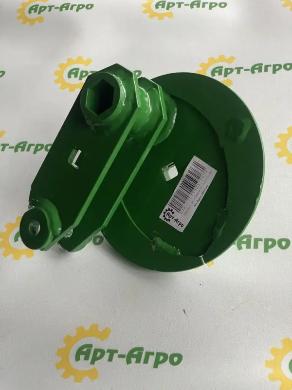 AH133156 Eccentric threshing cylinder John Deere