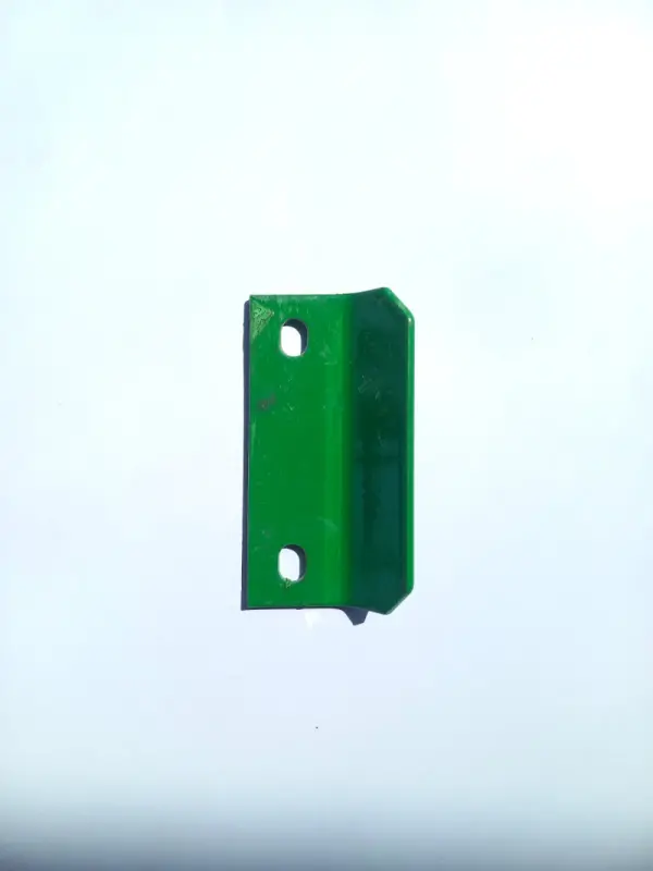 H177647 John Deere Bent Mounting Angle