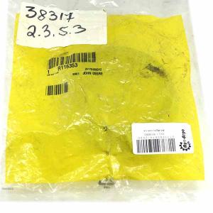 R116353 Uszczelka wspornika przedniej osi John Deere