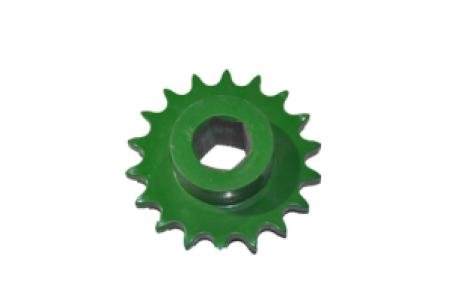 AH130572-WN Gear wheel of the grain conveyor of John Deere combine Z-18 (18 teeth)