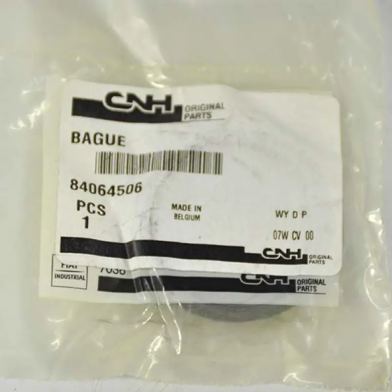 84064506 Spacer for the drive pulley of the CNH harvester