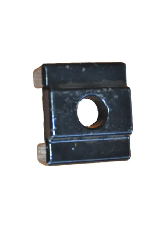 281805A4 Bumper Bracket T8.390 / T8040-50 / Mag.340 / MX