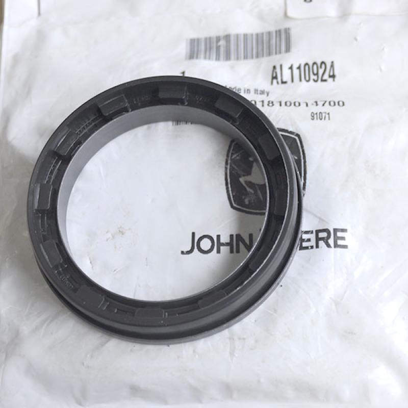 AL110924 Steering Collar John Deere