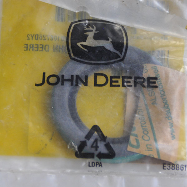 E14625 Uszczelka olejowa John Deere