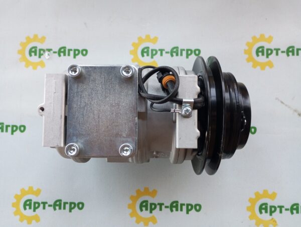 RE55422 Kompresor klimatyzacji John Deere (Help Parts) - obrazek 2