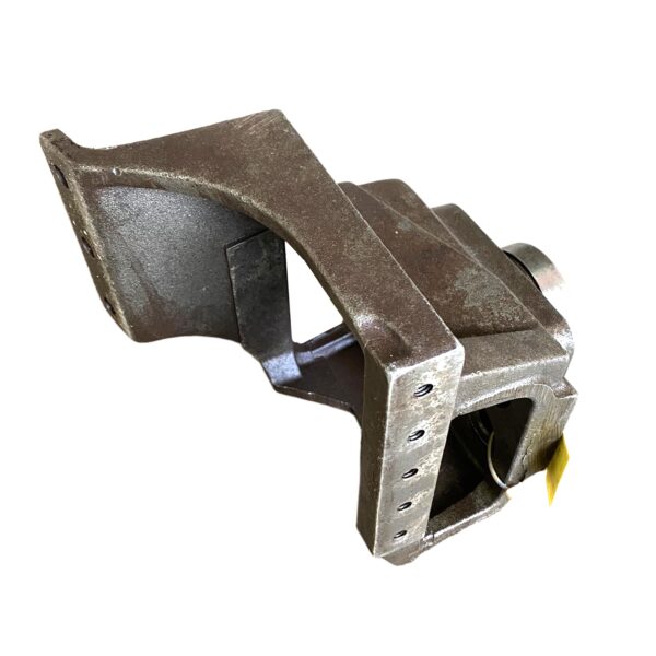 H136759 Wzmocniony wspornik do mocowania reduktora hedera woblera FLEX John Deere - obrazek 2